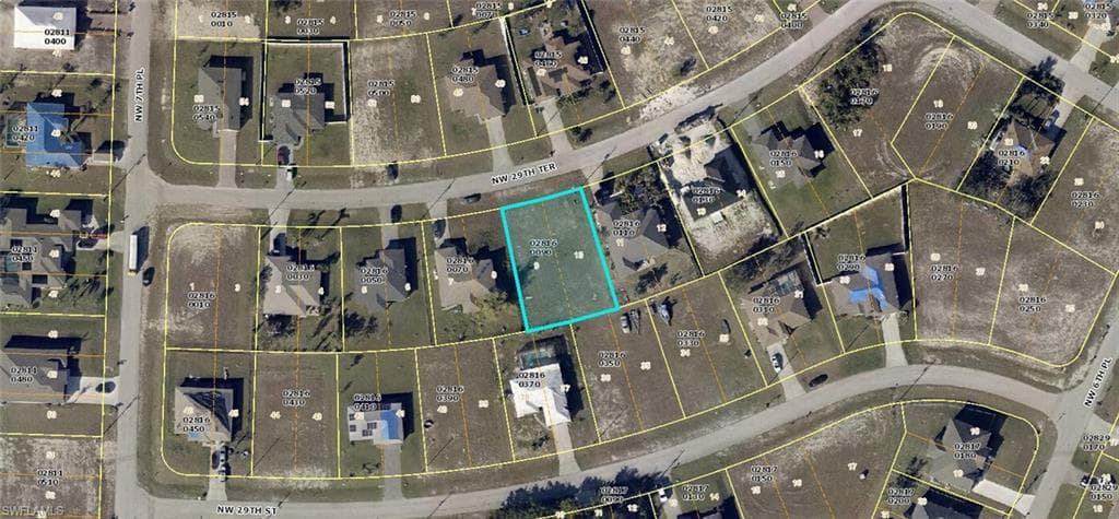 648 NW 29th TER CAPE CORAL, FL 33993