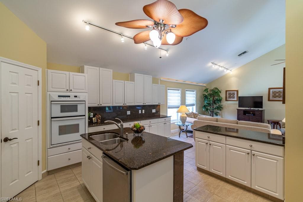 1085 5th ST S 1085 NAPLES, FL 34102
