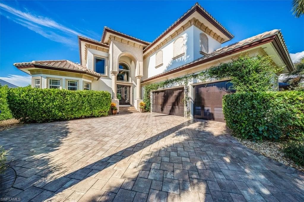 1435 Osprey AVE NAPLES, FL 34102