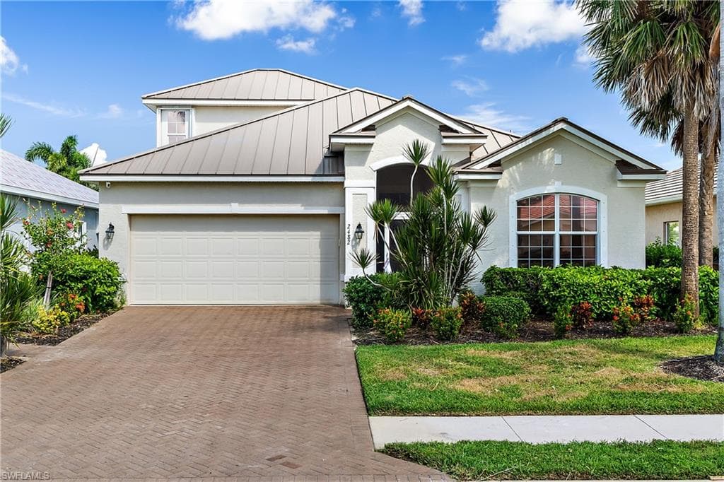 2482 Blackburn CIR CAPE CORAL, FL 33991