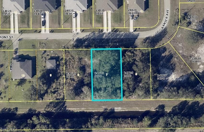 532 Piedmont ST LEHIGH ACRES, FL 33974
