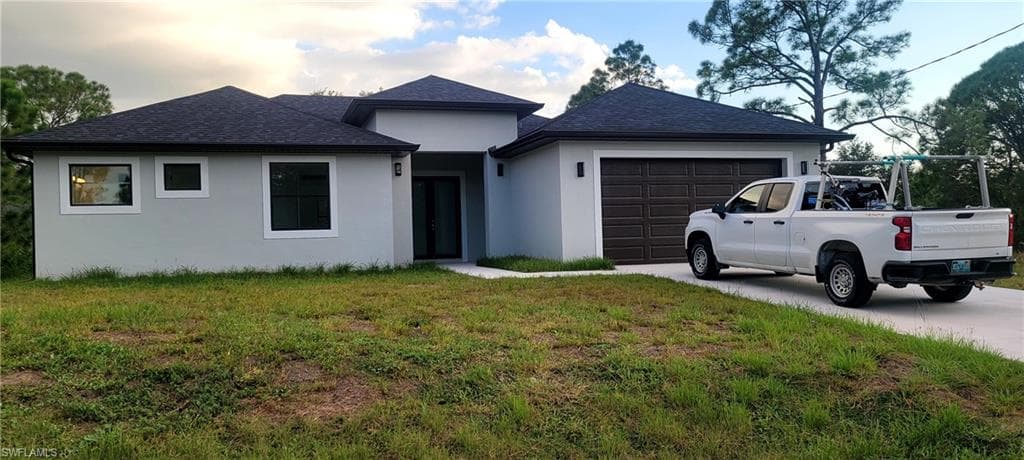 2605 50th ST W LEHIGH ACRES, FL 33971