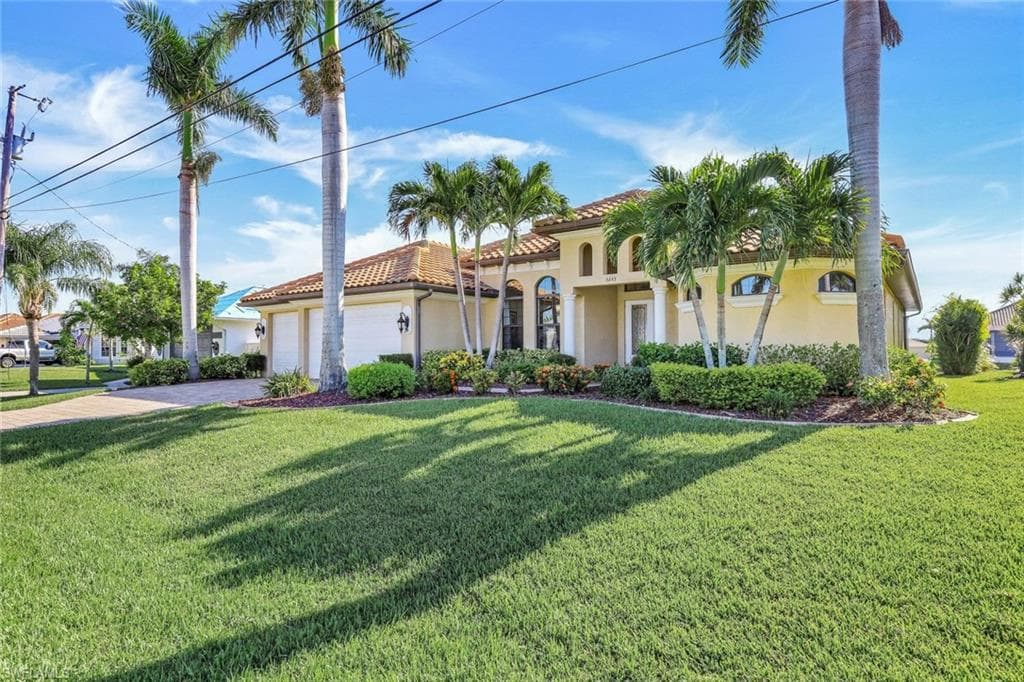 5243 SW 20th PL CAPE CORAL, FL 33914