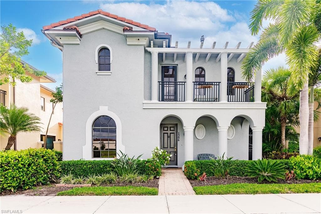1296 Kendari TER NAPLES, FL 34113