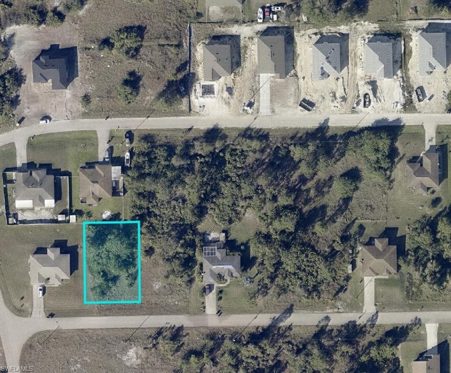 433 Raymer ST LEHIGH ACRES, FL 33974