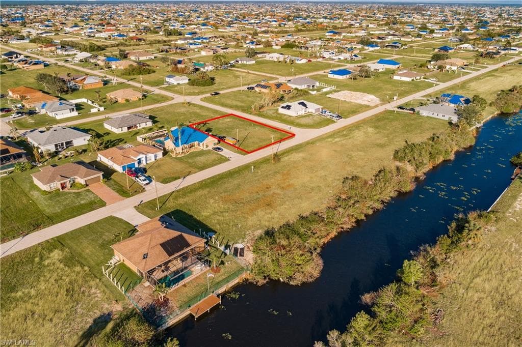 1401 NW 11th TER CAPE CORAL, FL 33993