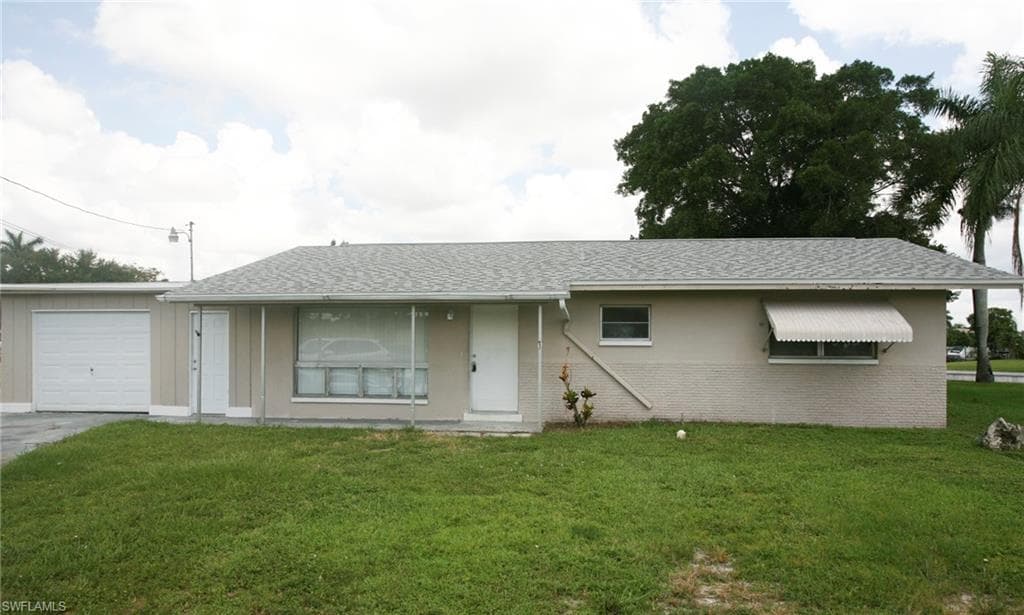 4347 S Bay CIR NORTH FORT MYERS, FL 33903