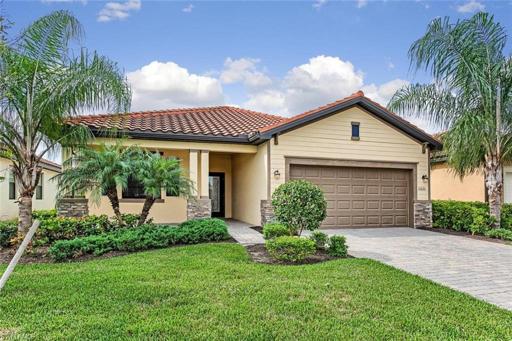 11620 Shady Blossom DR FORT MYERS, FL 33913