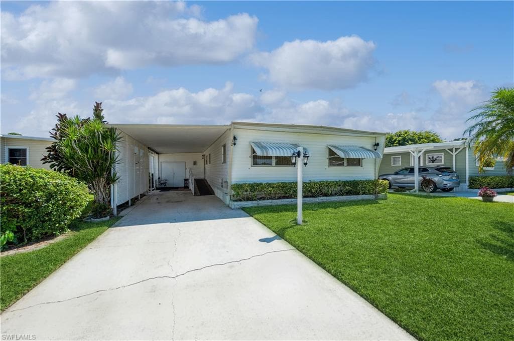 32 Monaco TER NAPLES, FL 34112