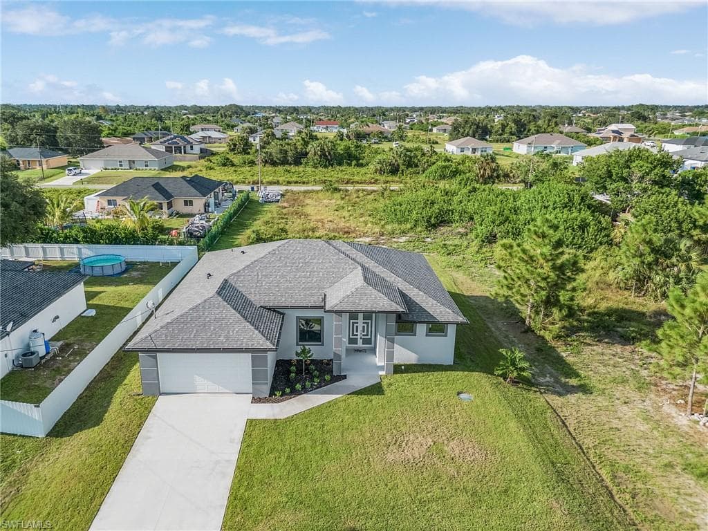 4212 21st ST SW LEHIGH ACRES, FL 33976