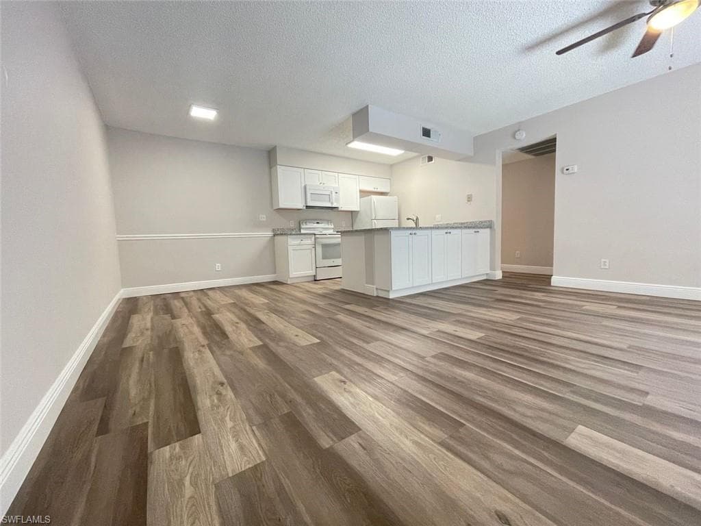 5309 Summerlin RD 916 FORT MYERS, FL 33919