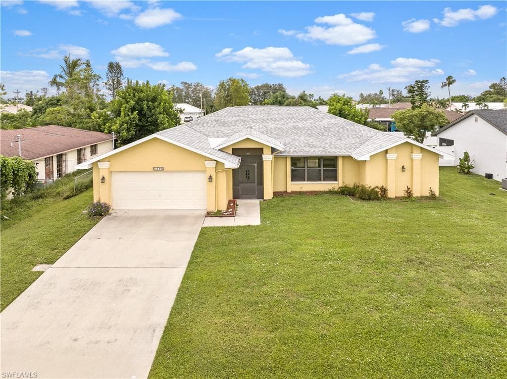 1216 SE 19th ST CAPE CORAL, FL 33990