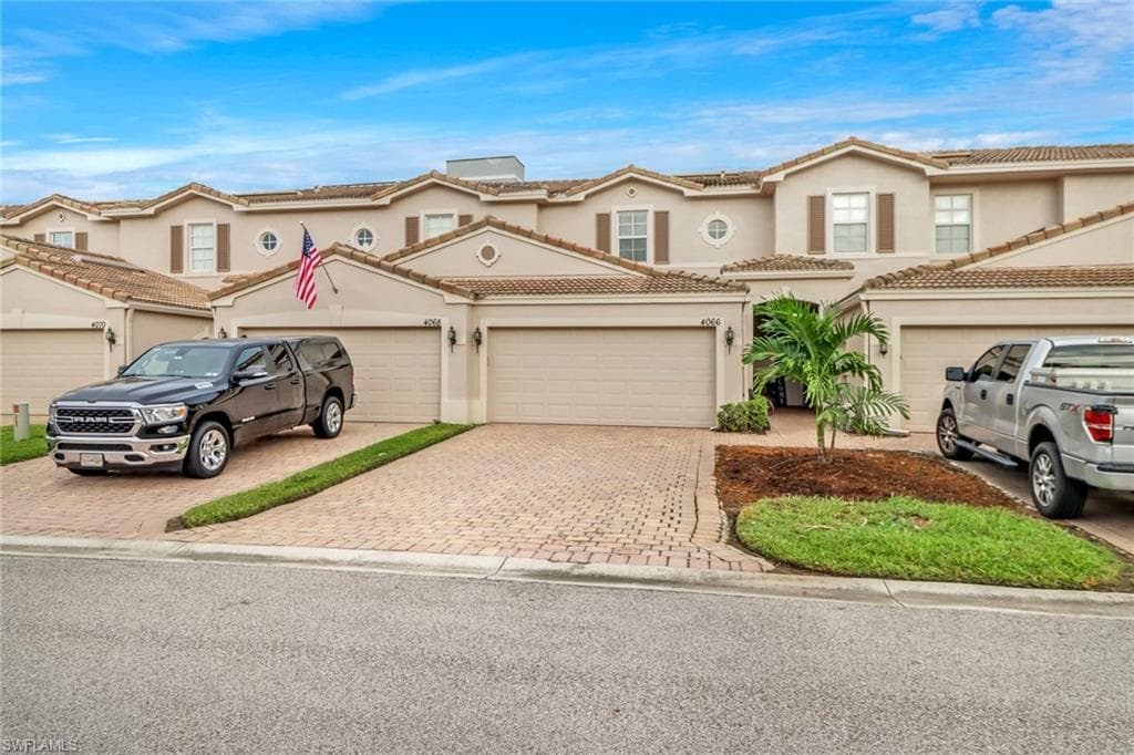 4066 Cherrybrook LOOP FORT MYERS, FL 33966