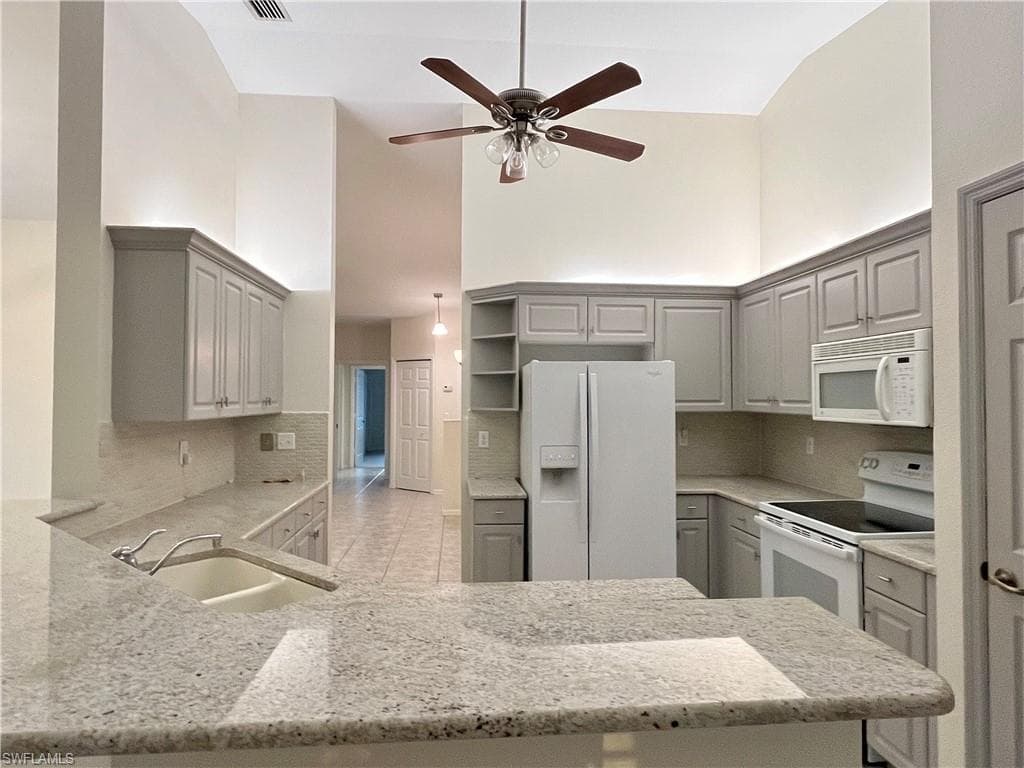 1345 Charleston Square DR 202 NAPLES, FL 34110