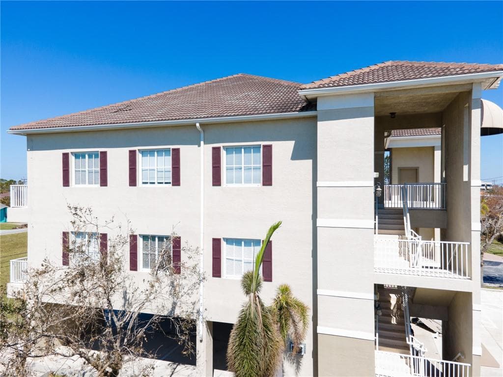 1212 Country Club BLVD CAPE CORAL, FL 33990