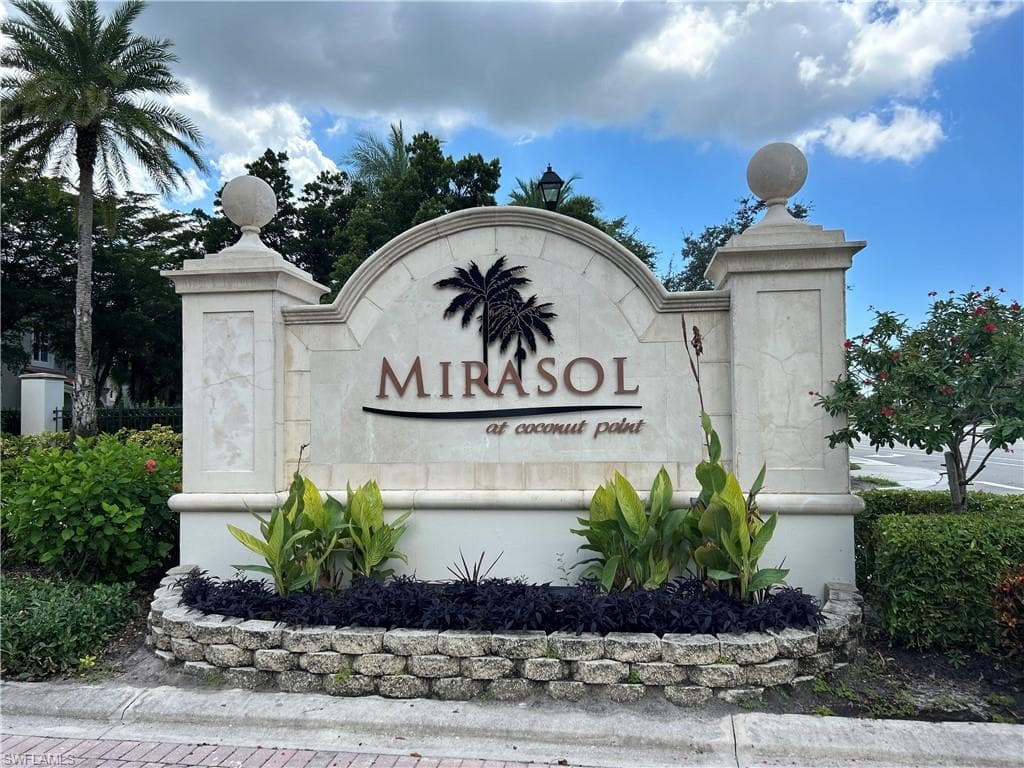 23520 Alamanda DR 202 ESTERO, FL 34135
