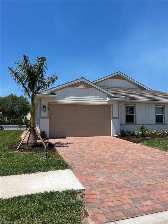 893 Enbrook LOOP NAPLES, FL 34114