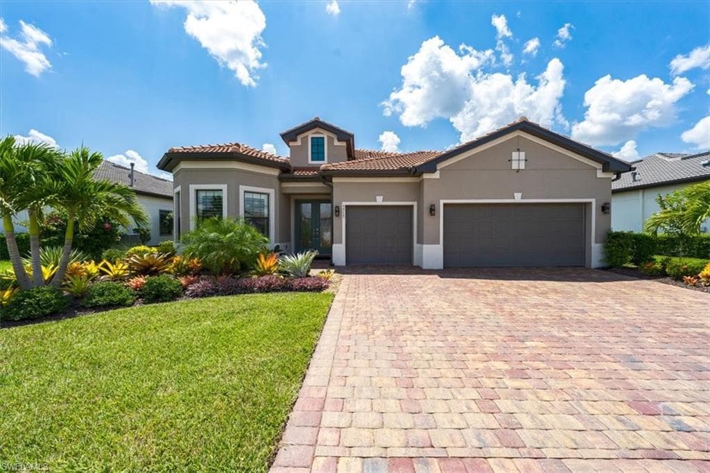 9515 Greyhawk TRL NAPLES, FL 34120