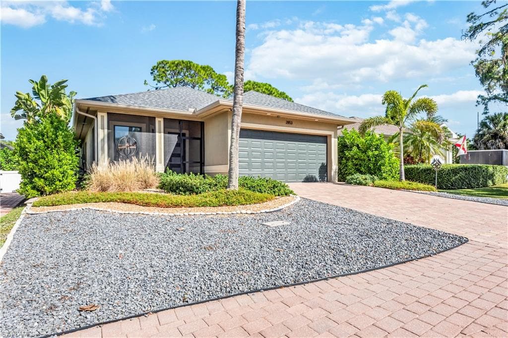2853 Linda DR NAPLES, FL 34112
