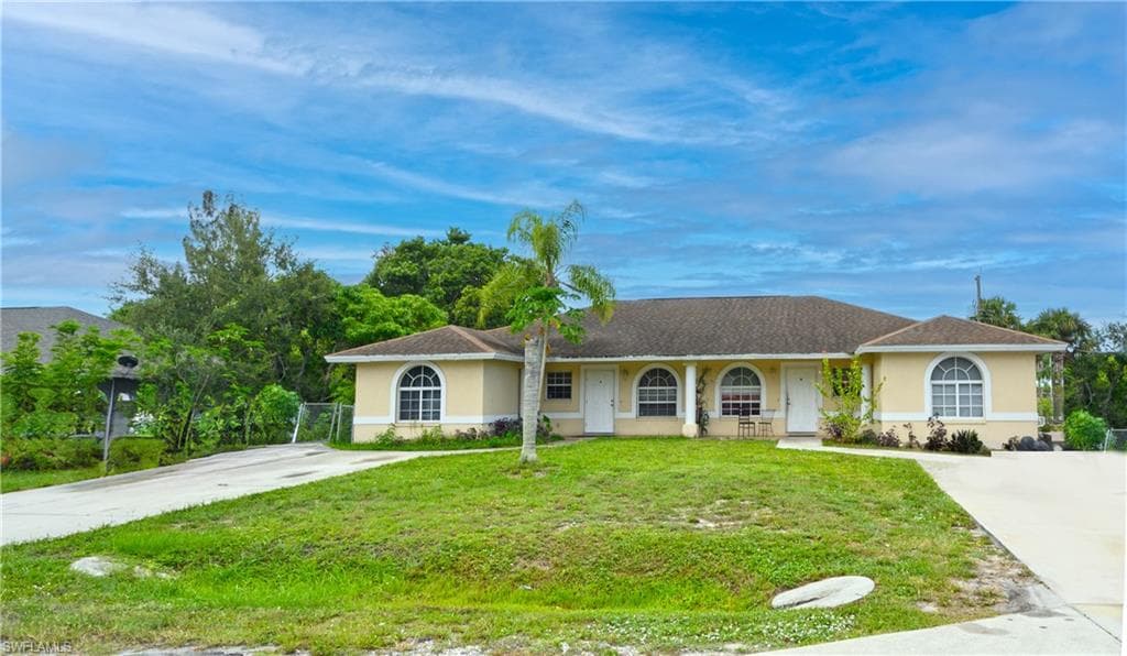 2596 Storter AVE NAPLES, FL 34112