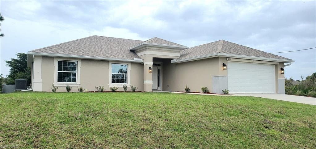 2717 44th ST W LEHIGH ACRES, FL 33971