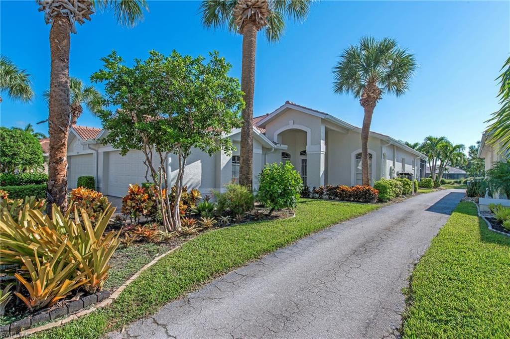 26445 Clarkston DR BONITA SPRINGS, FL 34135