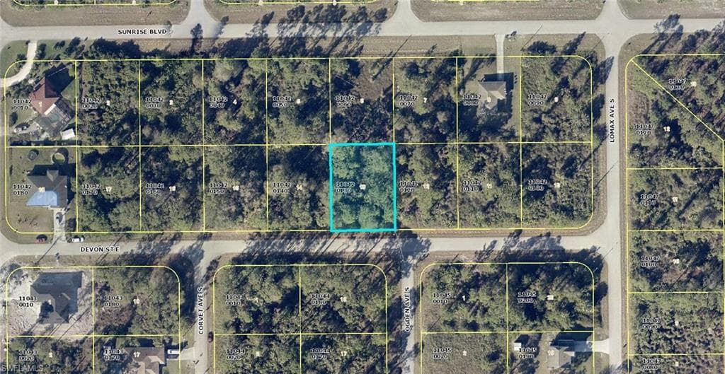 715 Devon ST E LEHIGH ACRES, FL 33974