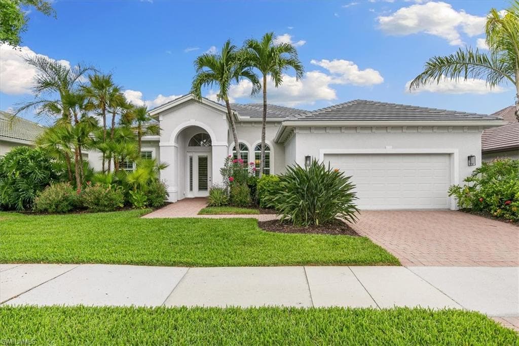 8868 Mustang Island CIR NAPLES, FL 34113