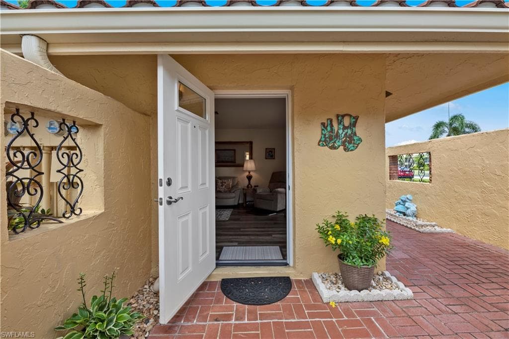 116 Harrison RD N-3 NAPLES, FL 34112