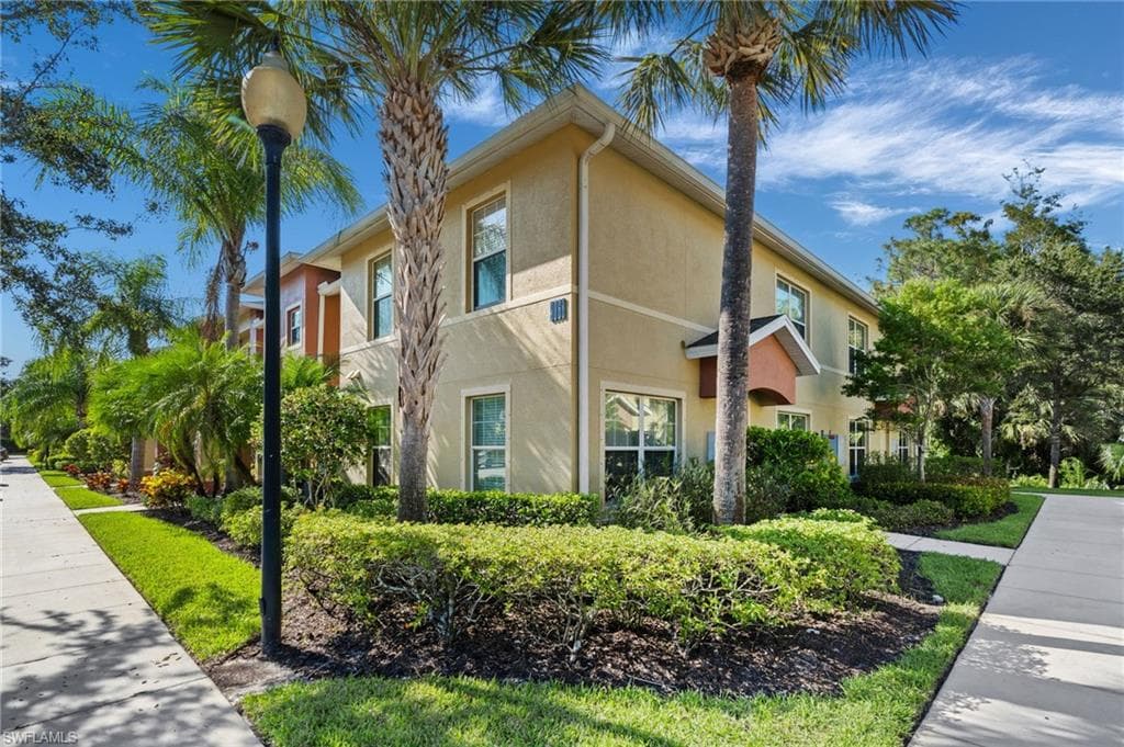 9068 Gervais CIR 210 NAPLES, FL 34120