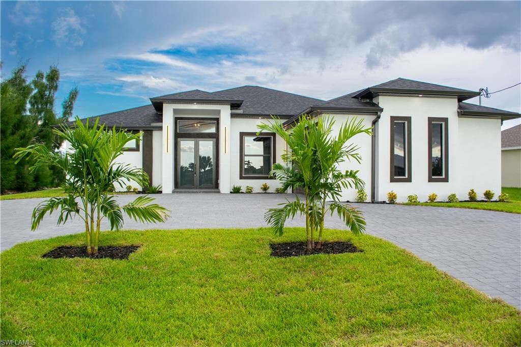 501 NELSON RD N CAPE CORAL, FL 33993