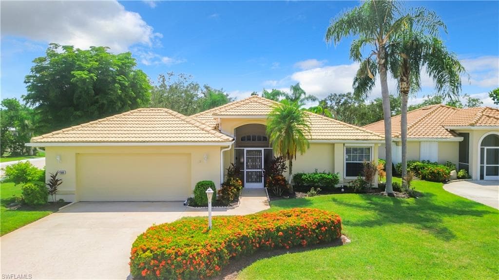1990 Corona Del Sire DR NORTH FORT MYERS, FL 33917