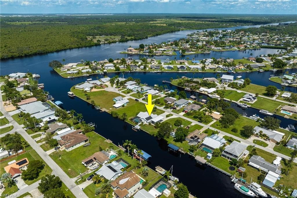 2049 Aruba AVE FORT MYERS, FL 33905