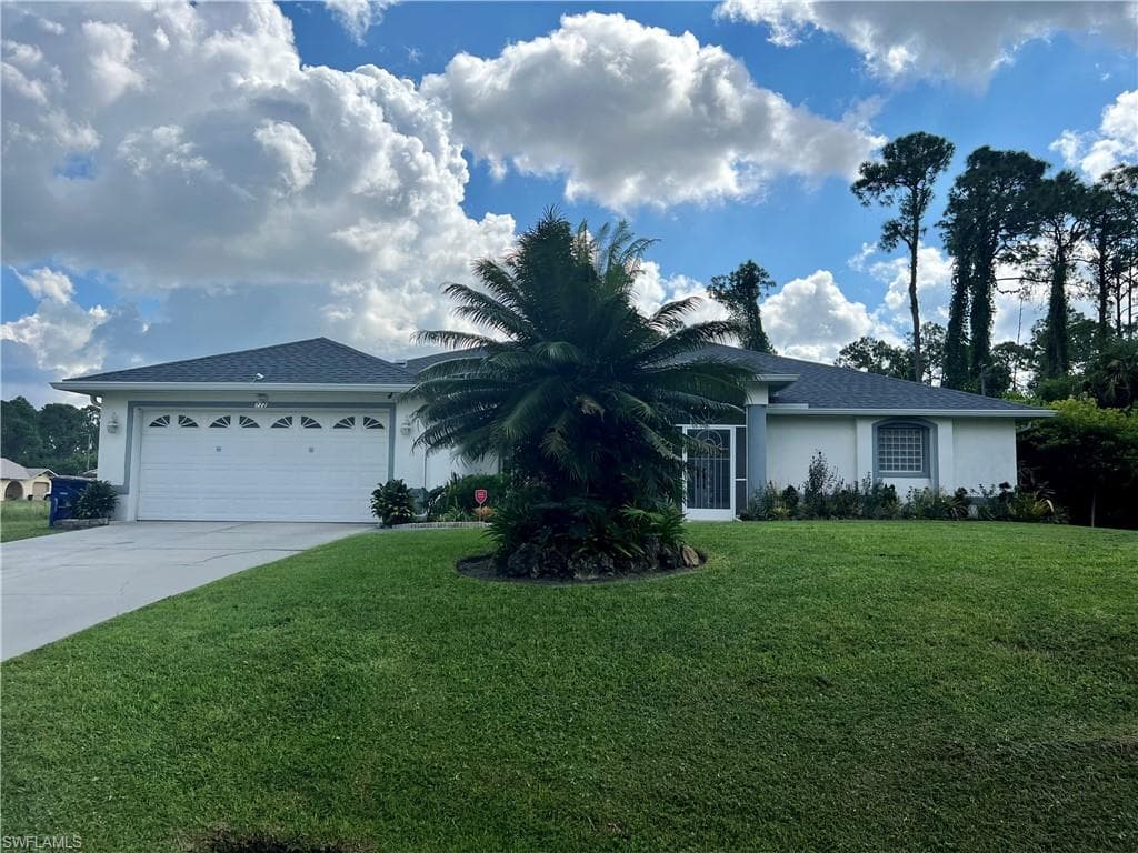 722 McArthur AVE LEHIGH ACRES, FL 33936