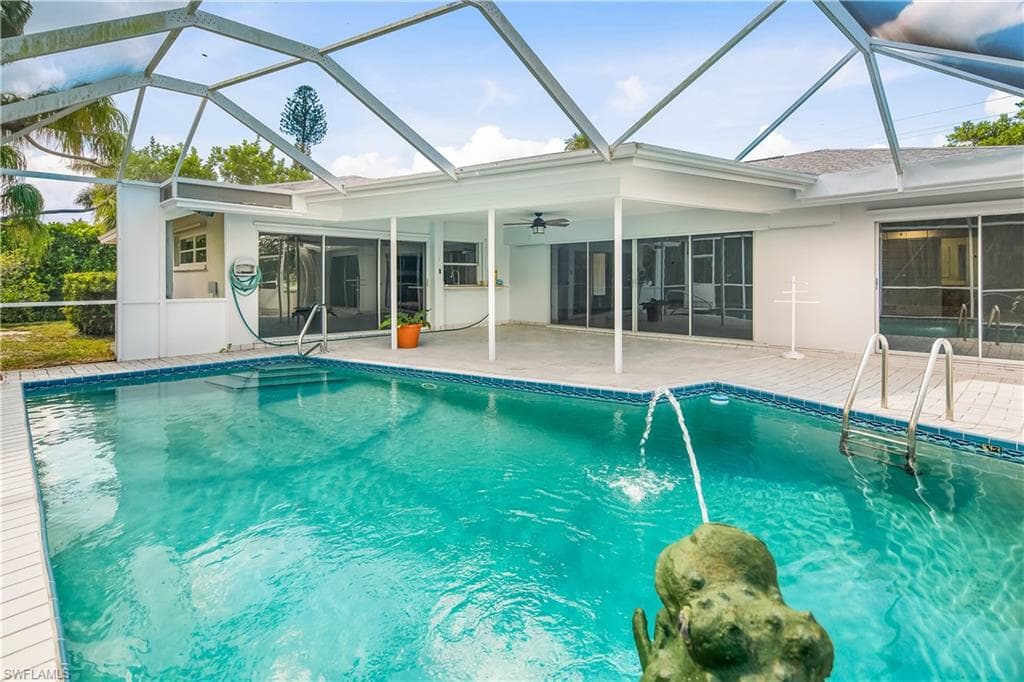 529 Nassau RD MARCO ISLAND, FL 34145