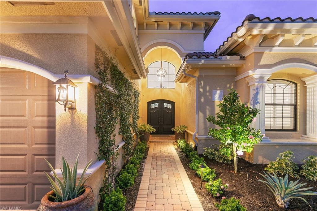 3037 Cinnamon Bay CIR NAPLES, FL 34119