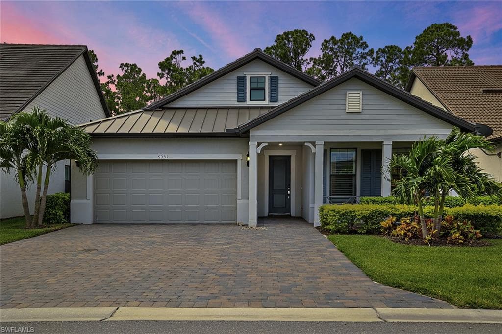 9051 Holden DR FORT MYERS, FL 33967