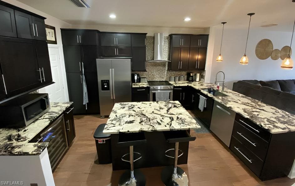 1196 Oxford LN 21 NAPLES, FL 34105