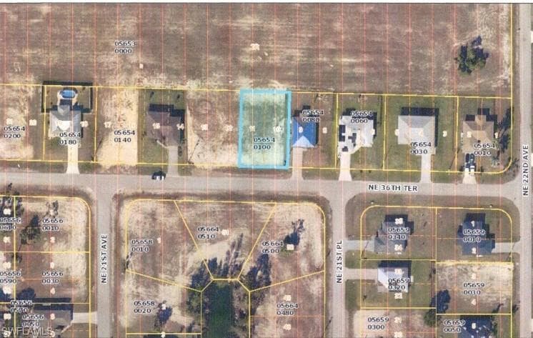 2111 NE 36th TER CAPE CORAL, FL 33909