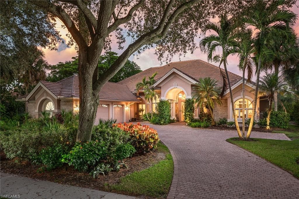 874 Barcarmil WAY NAPLES, FL 34110