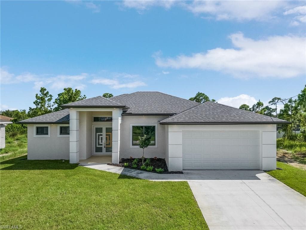 3807 5th ST SW LEHIGH ACRES, FL 33976