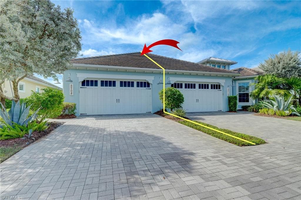 5708 Highbourne DR NAPLES, FL 34113