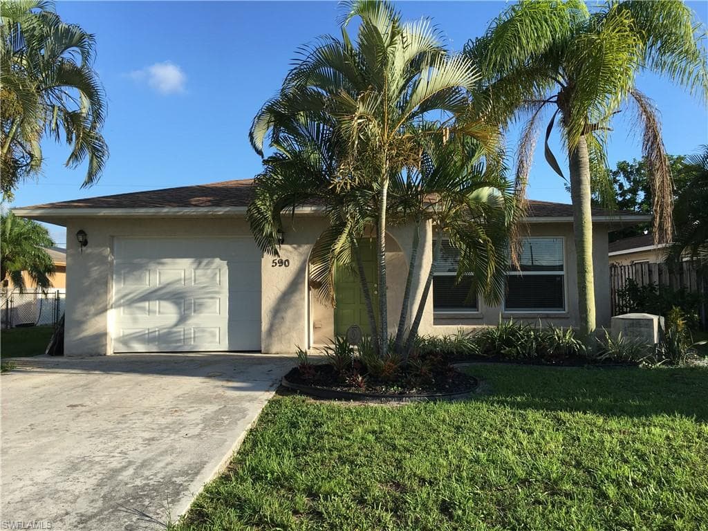590 100th AVE N NAPLES, FL 34108