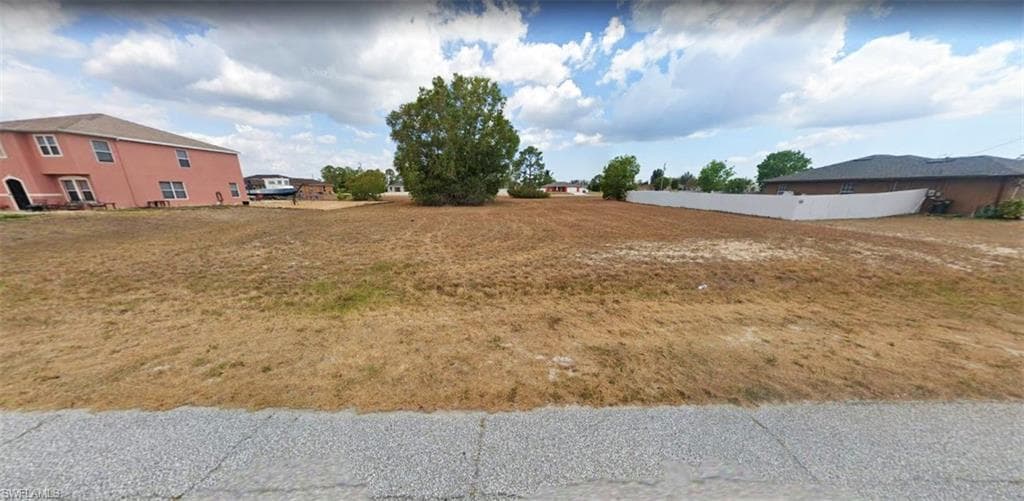 1914 16th TER CAPE CORAL, FL 33993