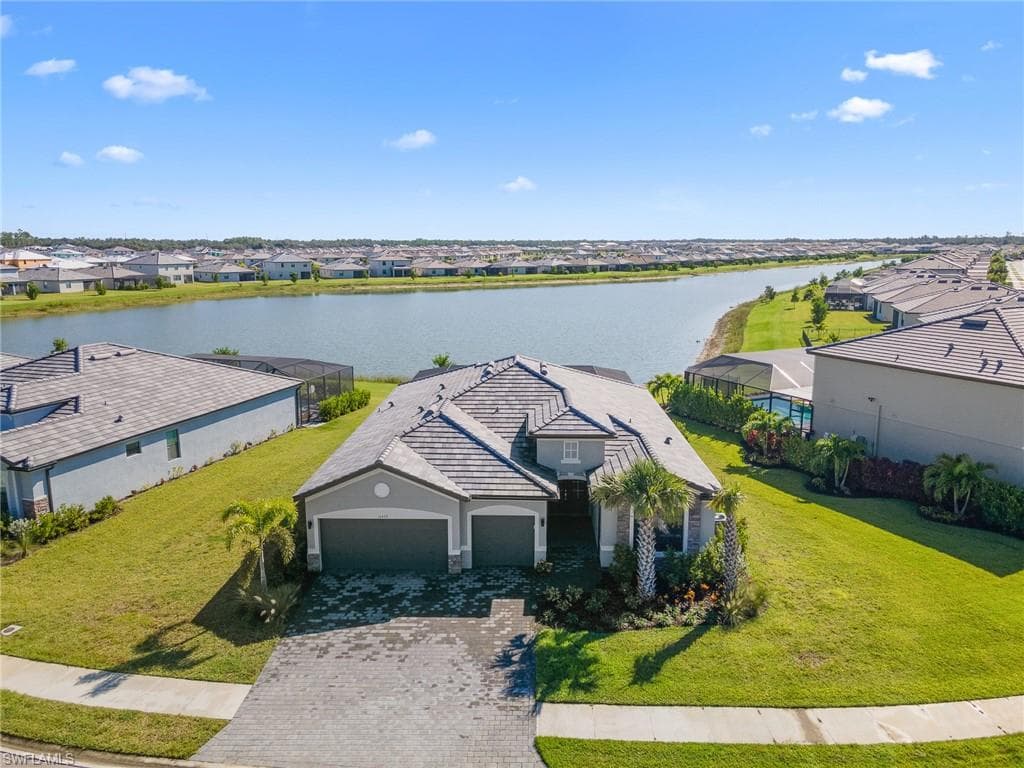 11433 Canopy LOOP FORT MYERS, FL 33913