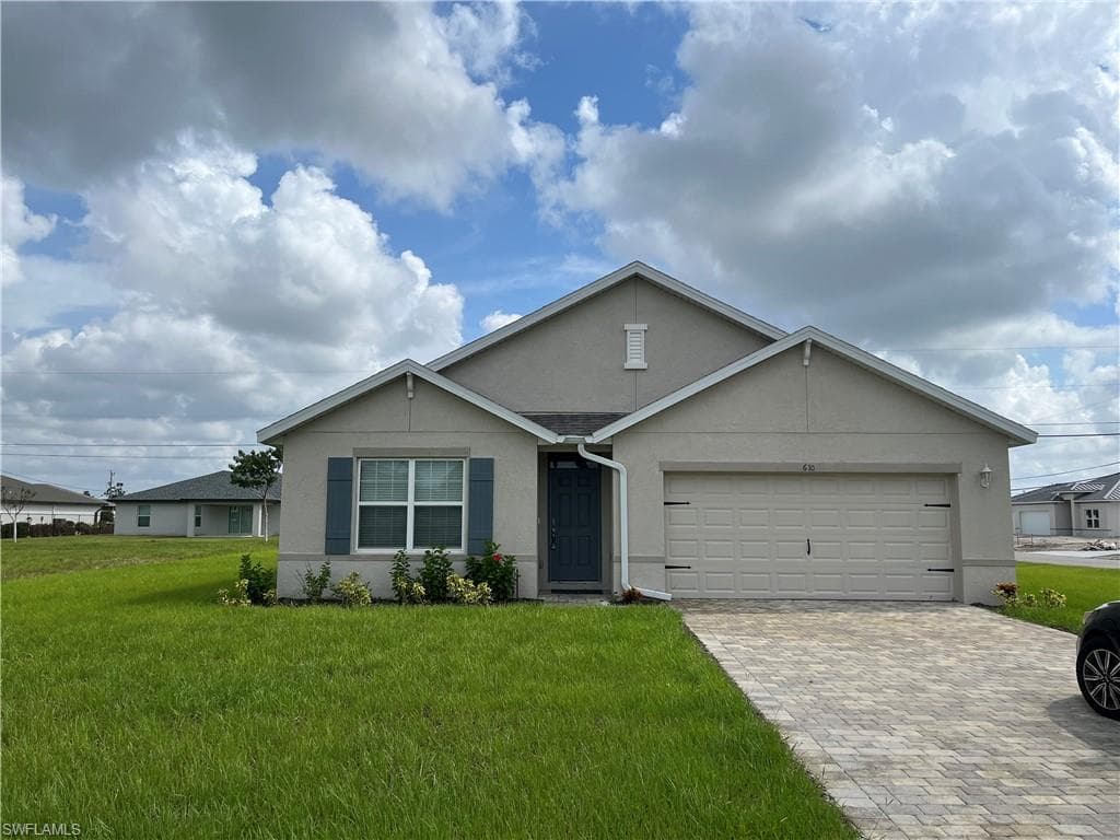 610 7th ST CAPE CORAL, FL 33993