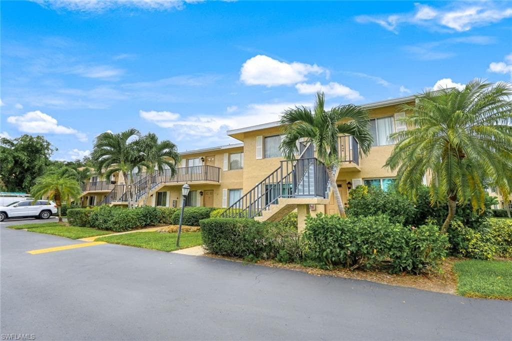 118 Palm DR 2974 NAPLES, FL 34112