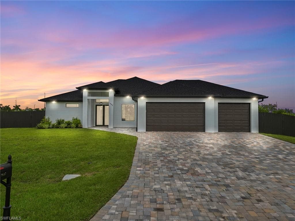 1607 23rd ST CAPE CORAL, FL 33909