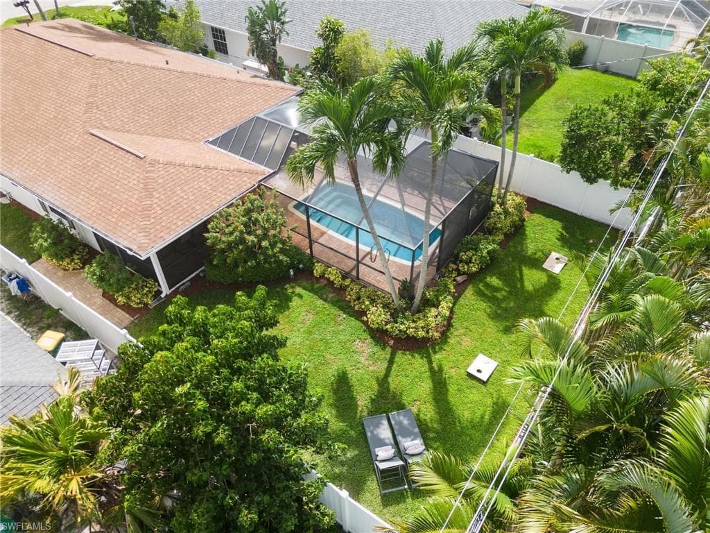 589 104th AVE N NAPLES, FL 34108