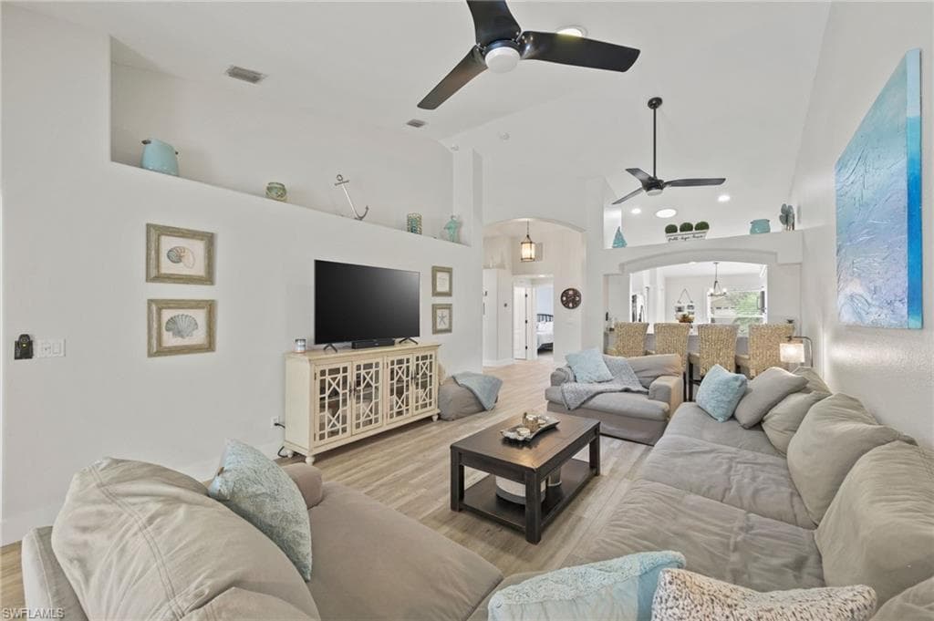 8463 Ibis Cove CIR A-182 NAPLES, FL 34119